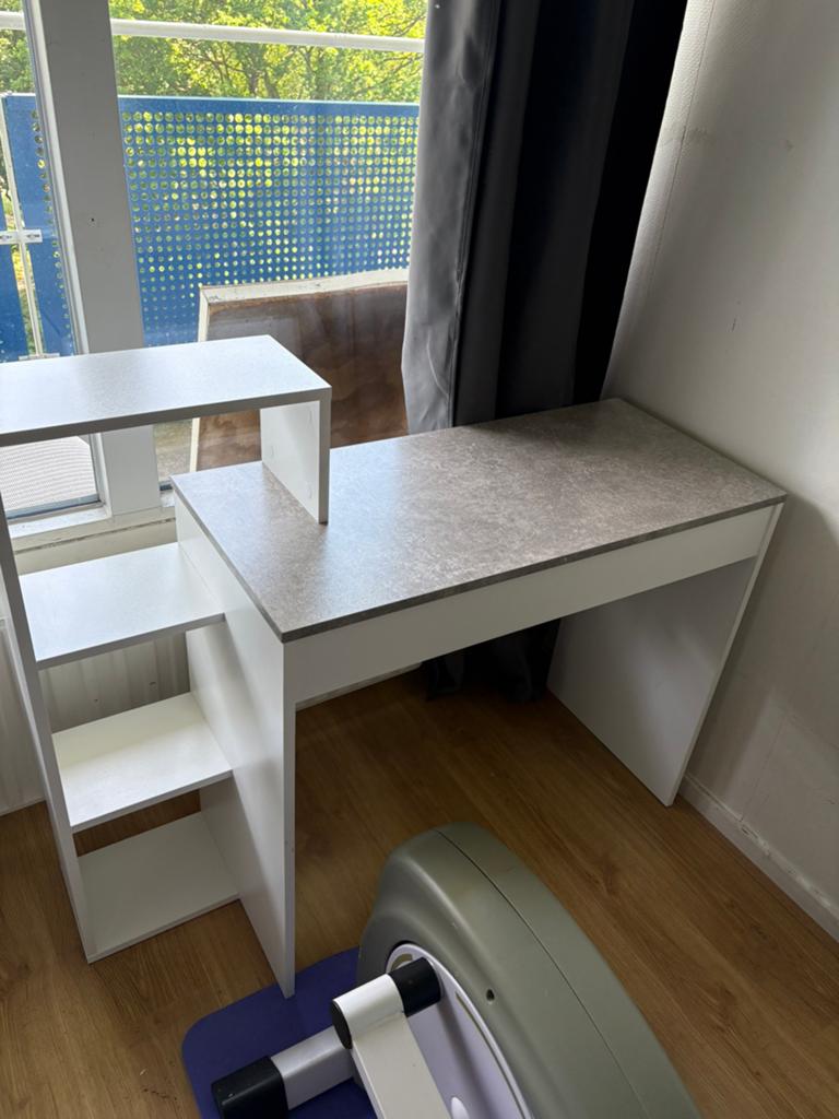 Bureau, Huis en Inrichting, Bureaus, Gebruikt, Wit, Ophalen