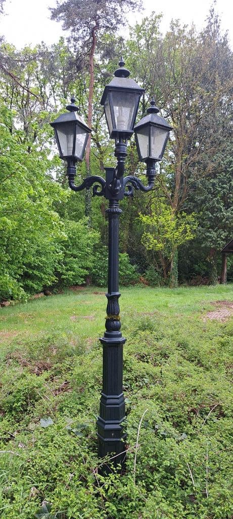 Antieke gietijzeren lantaarn 3 lichtpunts, Tuin en Terras, Buitenverlichting, Ophalen, Gebruikt, Staande lamp, Netvoeding