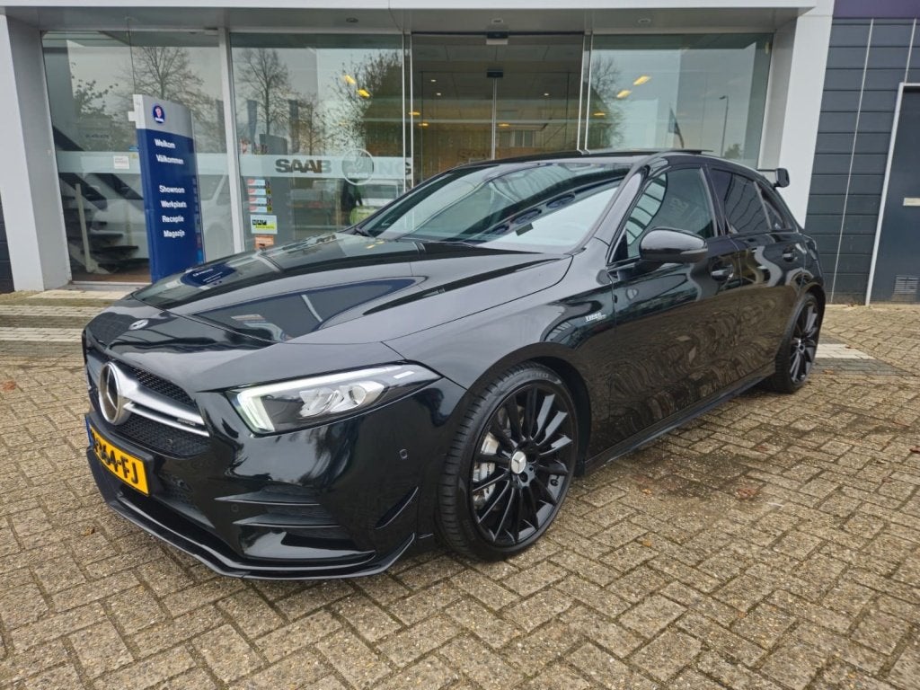 Mercedes-Benz A-Klasse AMG a35 4M Ed. 1 Pano | Burmester | A, Auto's, Mercedes-Benz, Automaat, Gebruikt, 4 cilinders, 2000 kg