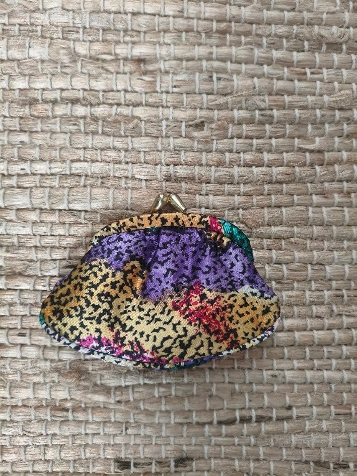 Mini portemonnee met diverse soorten kleurtjes, Overige merken, Overige kleuren, Ophalen of Verzenden, Zo goed als nieuw