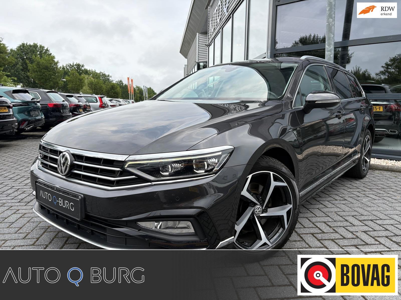 Volkswagen Passat Variant 2.0 TSI R-Line Business + | Trekha, Gebruikt, 4 cilinders, Leder en Stof, Grijs