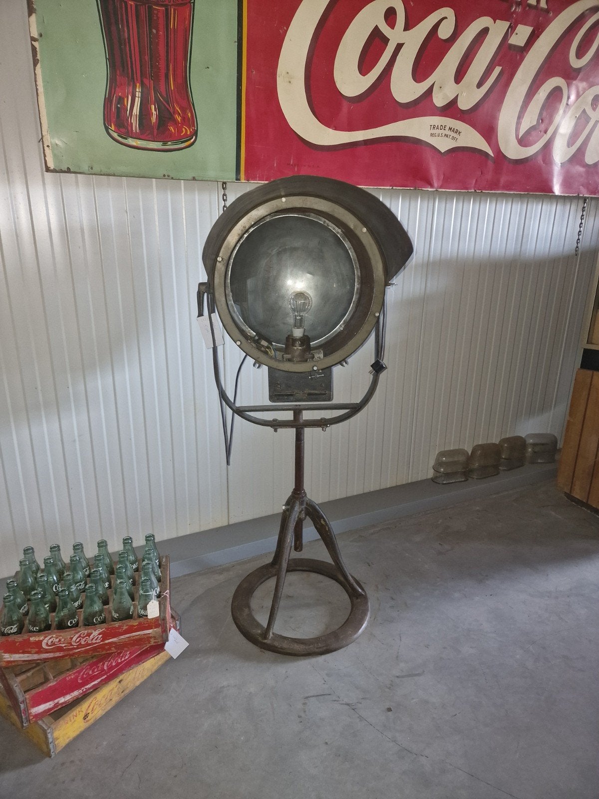 Industriële zoeklicht/ schijnwerper, Ophalen, Gebruikt, 100 tot 150 cm, Glas