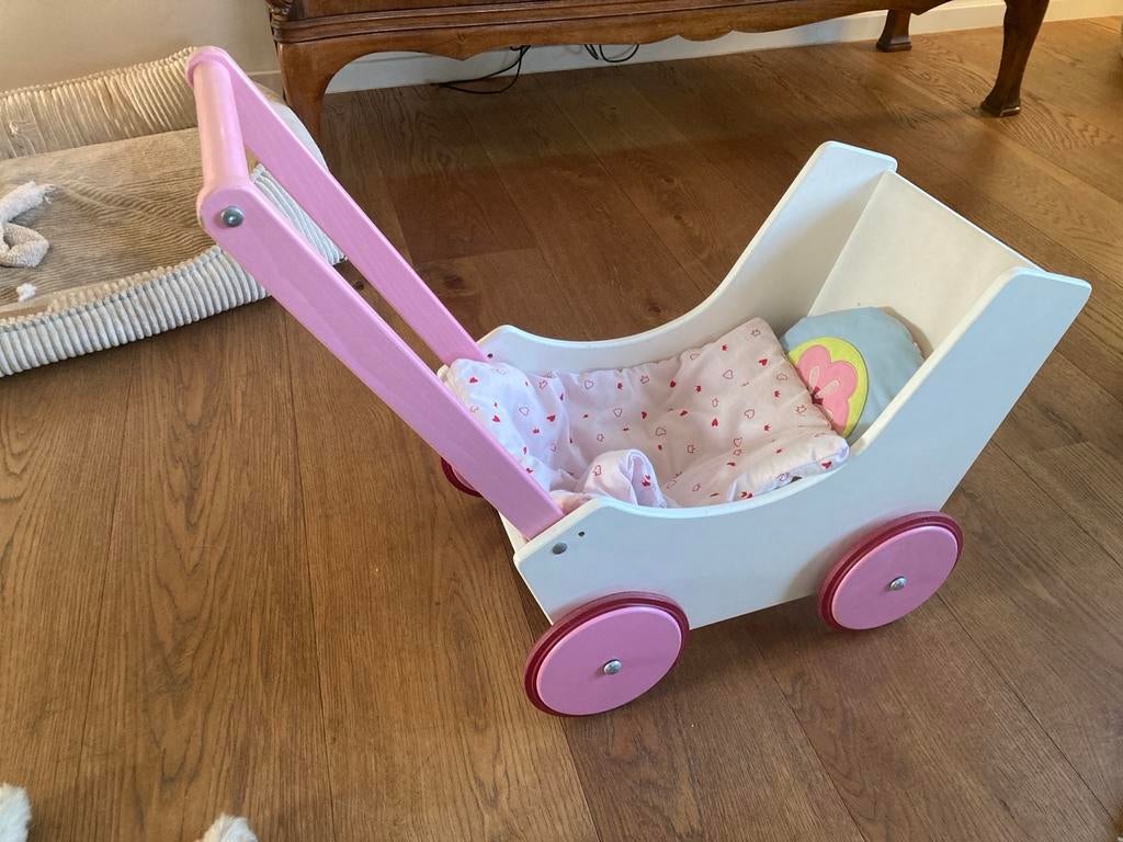 Haba houten poppenwagen met roze accenten, Ophalen, Gebruikt, Babypop