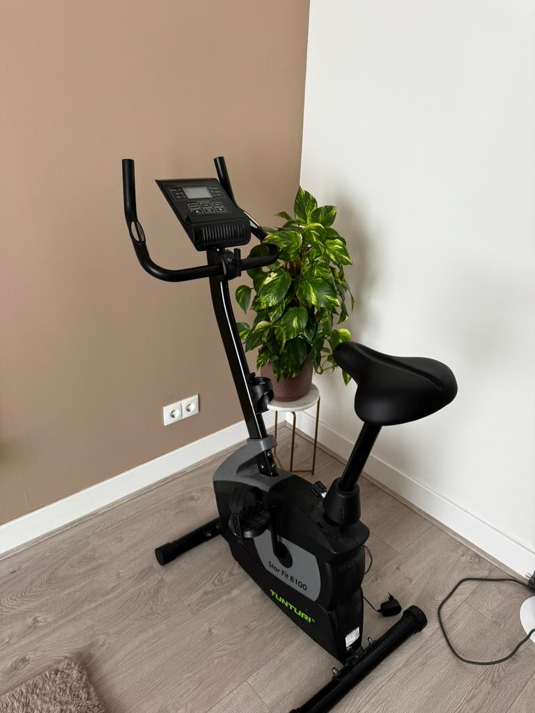 Hometrainer fiets, Sport en Fitness, Ophalen, Zo goed als nieuw, Hometrainer