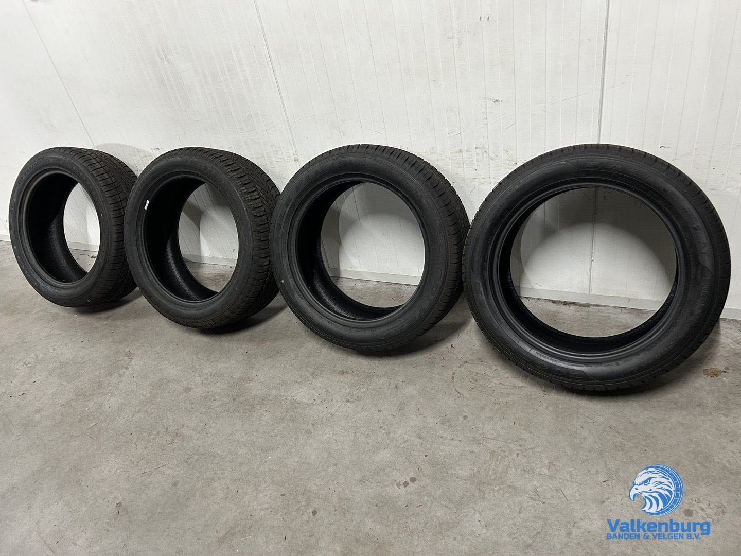 8mm! Audi E-tron demo zomerbanden 255/50R20 Goodyear Eagle F