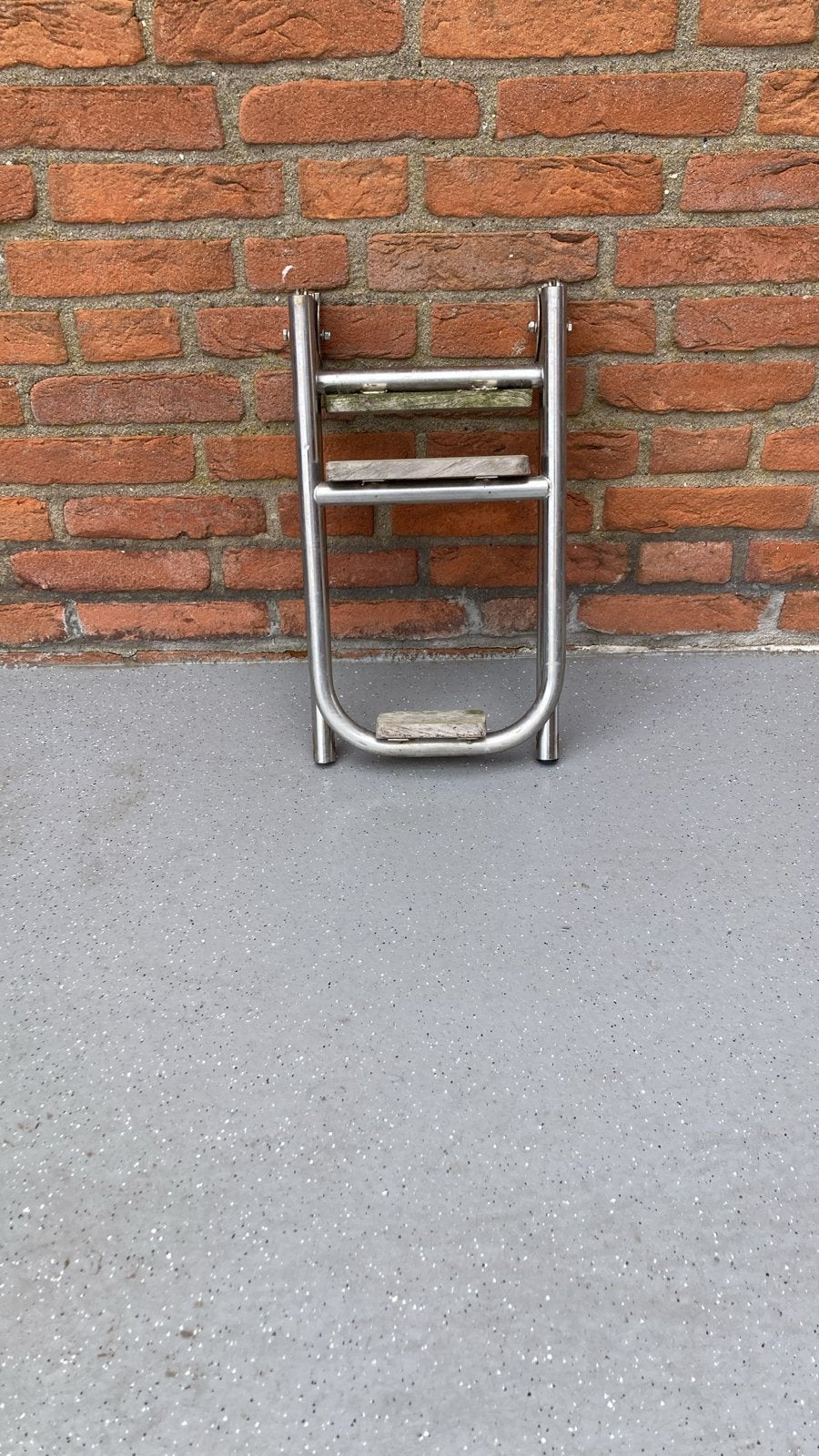 Trappetje 85 cm - Bieden vanaf 25 euro, Doe-het-zelf en Verbouw, Ladders en Trappen, Ophalen, Gebruikt, Trap, Opvouwbaar of Inschuifbaar
