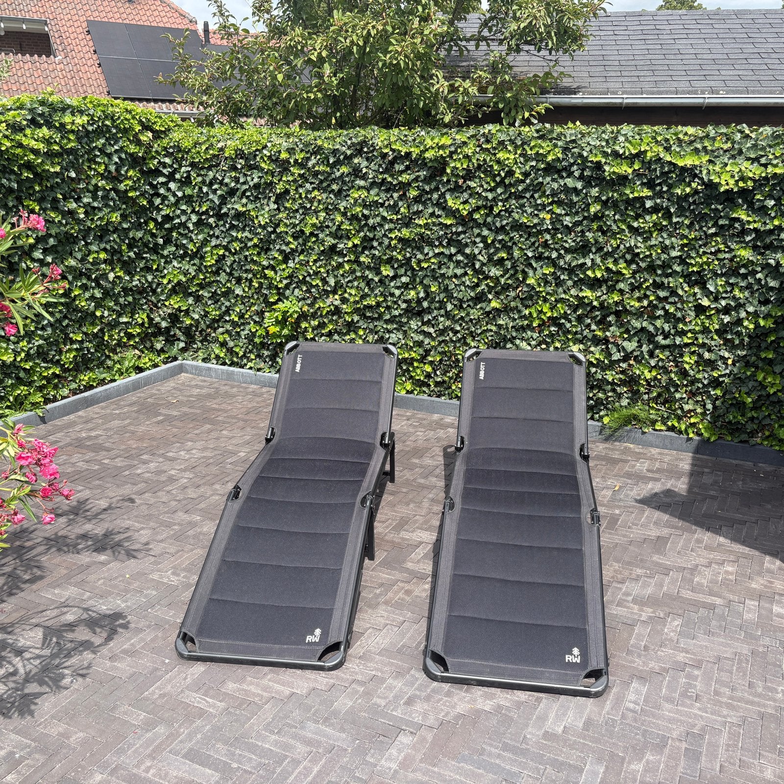2 stuks Ligbed, Ophalen, Zo goed als nieuw, Aluminium, Inklapbaar