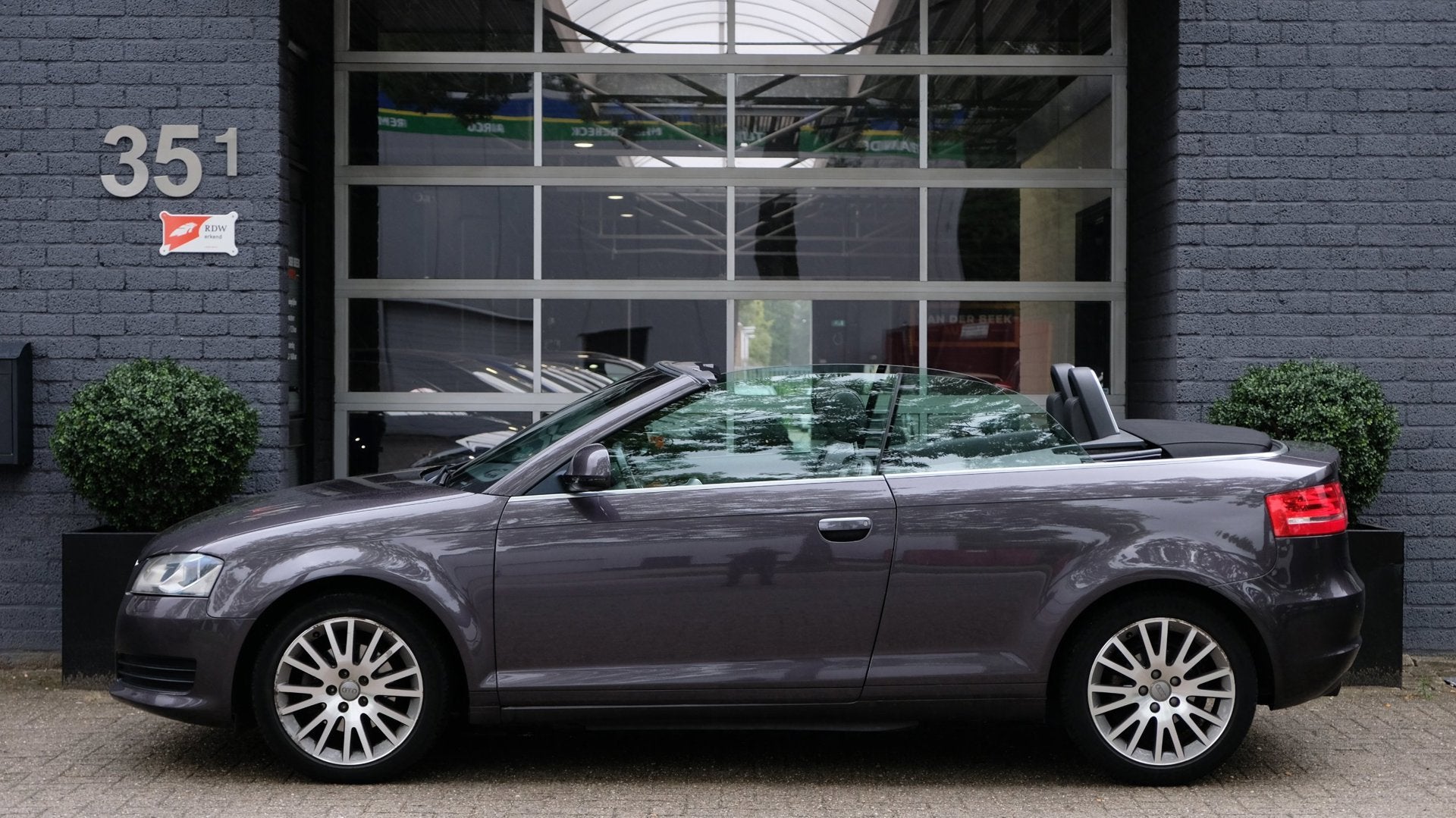 Audi A3 Cabriolet 1.8 TFSI Attraction Pro Line Cruise Leder, Auto's, Voorwielaandrijving, Gebruikt, Zwart, 4 cilinders