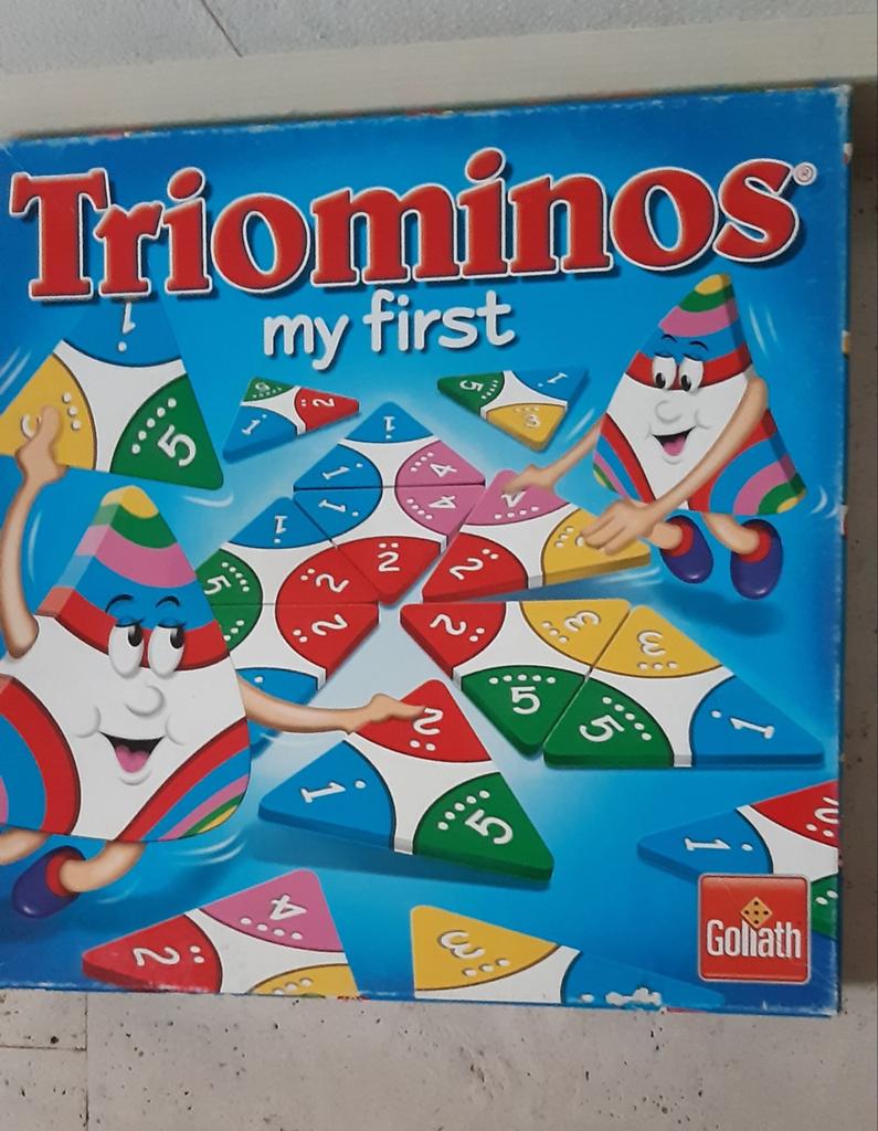 Triomino spel, Drie of vier spelers, Ophalen of Verzenden, Zo goed als nieuw