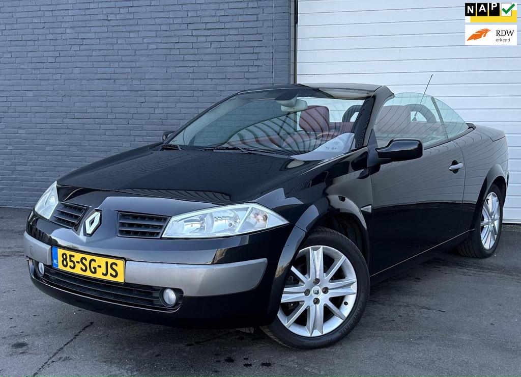 Renault Mégane Coupé-Cabriolet 2.0-16V Tech Line LAGEKM/LE, Voorwielaandrijving, 1998 cc, 135 pk, Gebruikt