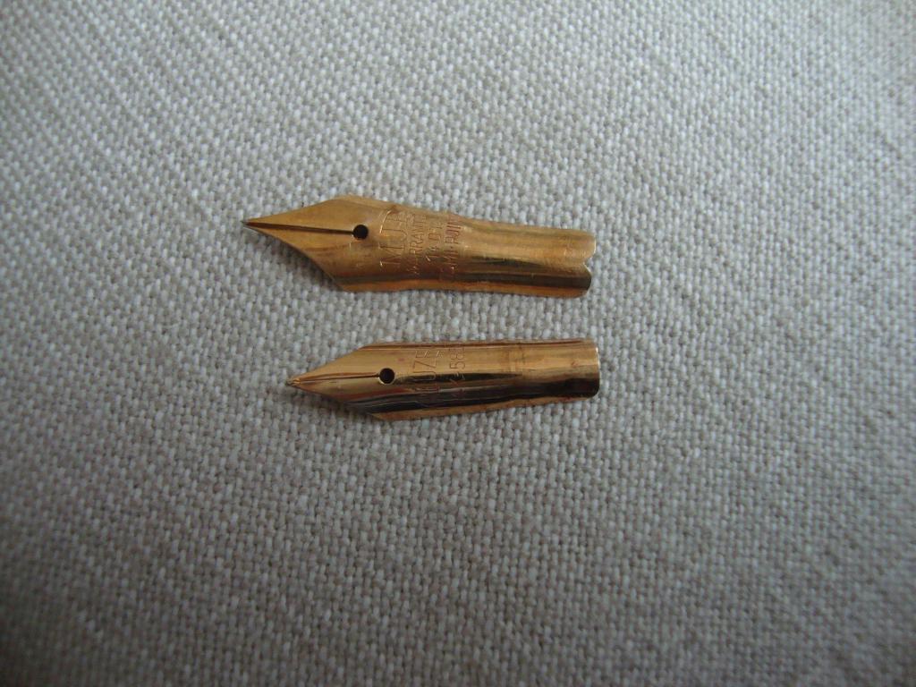 14 kt gouden vulpen kroontjes Kreuzer en MJR, Verzamelen, Pennenverzamelingen, Ophalen of Verzenden, Gebruikt, Vulpen, Overige merken