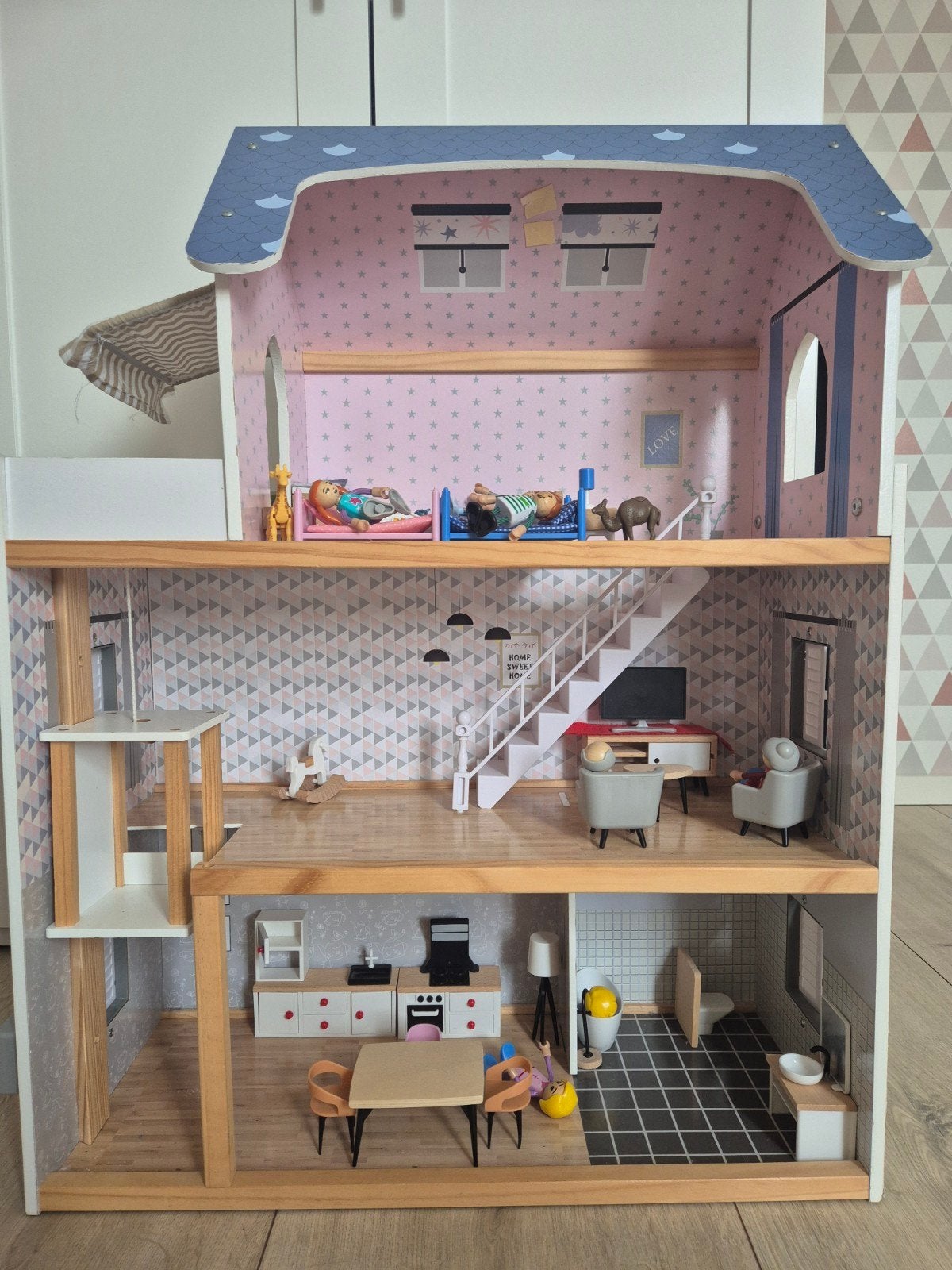 Houten poppenhuis incl accessoires, Ophalen, Gebruikt, Poppenhuis