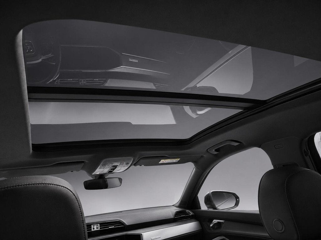 Audi Q3 35 TFSI Panorama|Vol Leder Audi Q3 35 TFSI Pro Line, Auto's, Audi, 4 cilinders, Zwart, Leder, Bedrijf