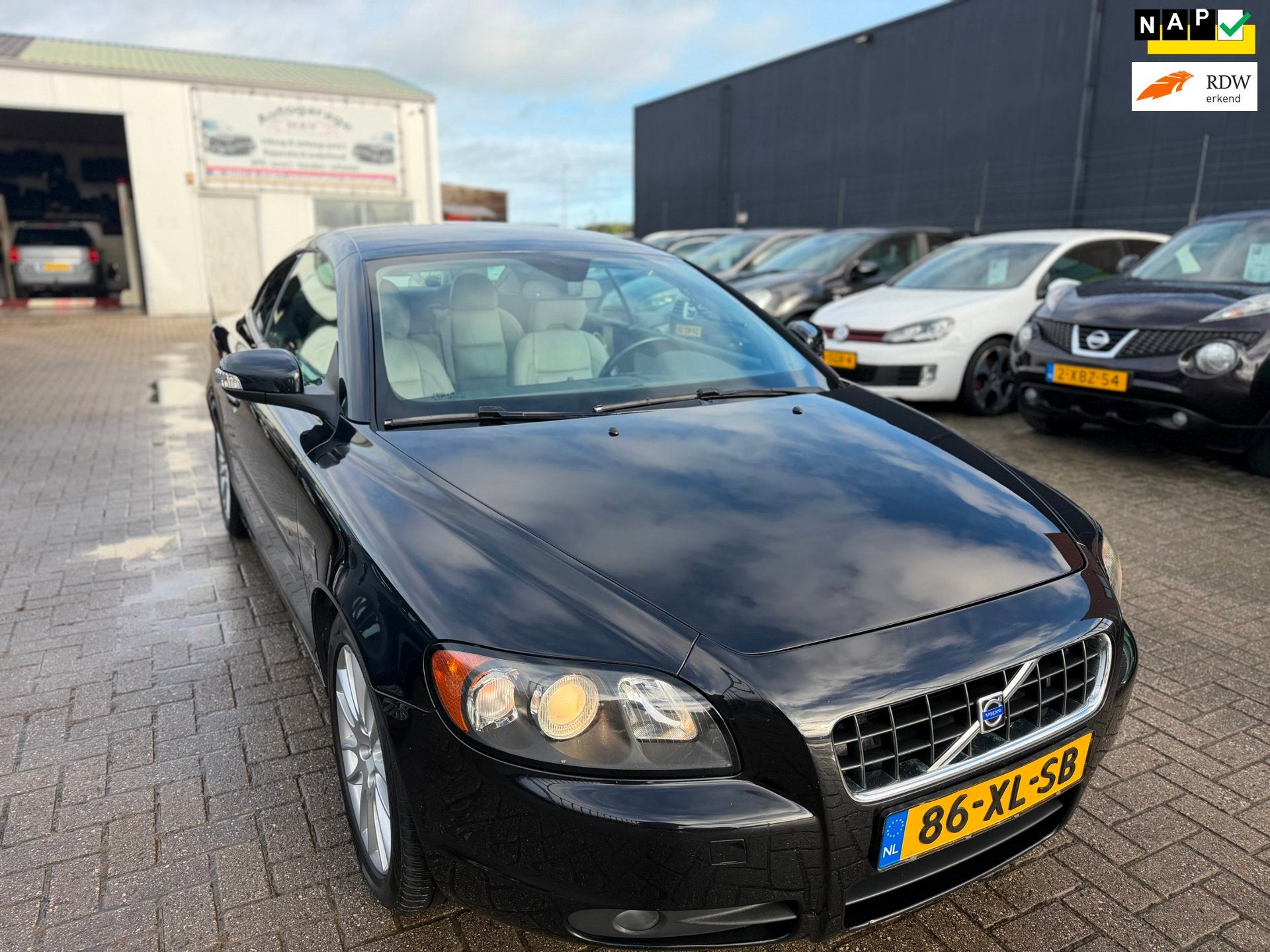 Volvo C70 Convertible 2.4 D5 Momentu|Automaat|Cabrio, Auto's, C70, Gebruikt, 197 €/maand, Cabriolet