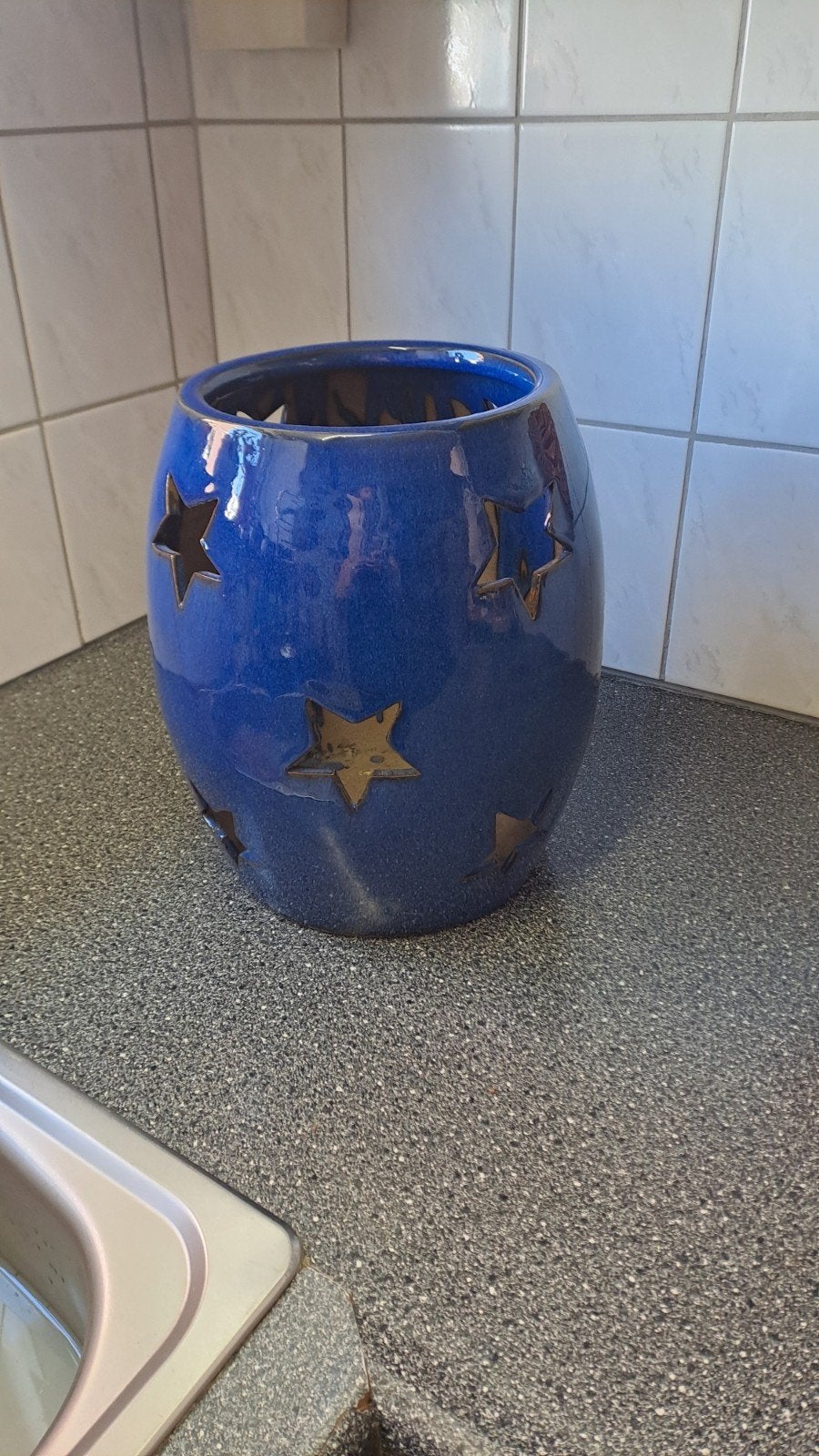 Blauwe keramische lantaarn met sterren uitsparingen, Gebruikt, Onbekend@voorbeeld.com, Blauw, Overige stijlen
