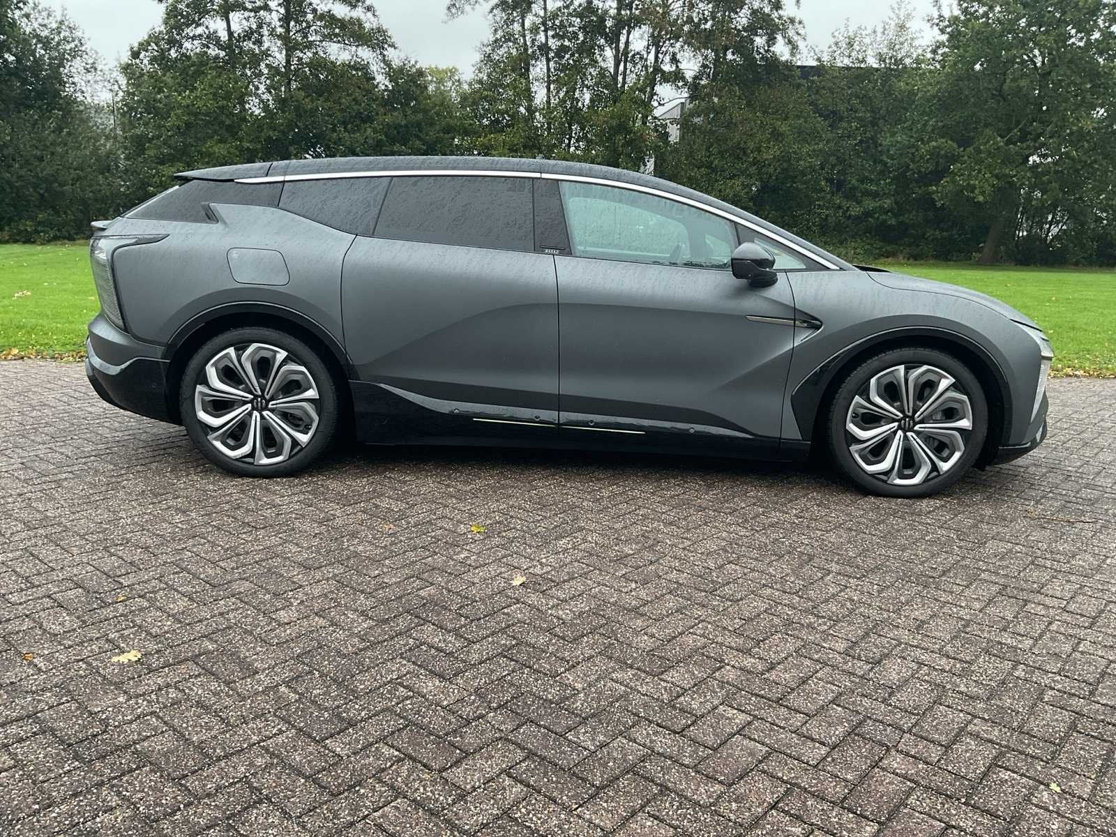 2023 Yueda-human horizons HIPHI X Flagship 4-Seater Personen, Auto's, Automaat, Gebruikt, 4 stoelen, Te koop