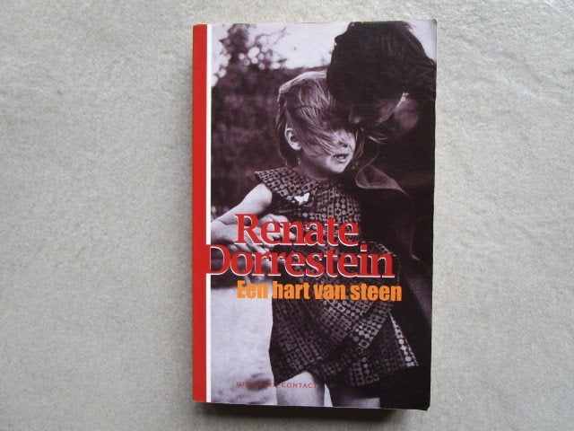 RENATE DORRESTEIN --> Een hart van steen en/of De leesclub, Ophalen of Verzenden, Zo goed als nieuw, Renate Dorrestein
