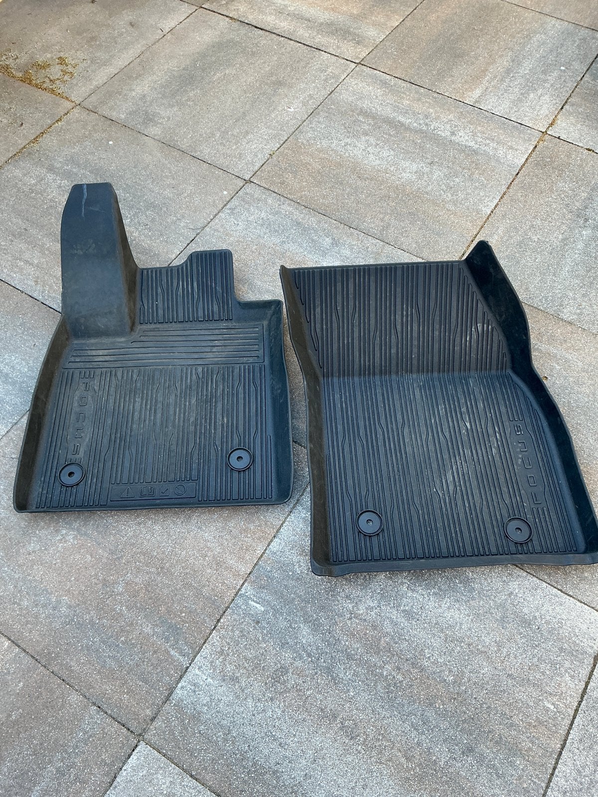 Schaalmatten ford focus Z.G.A.N., Auto diversen, Automatten, Ophalen, Zo goed als nieuw