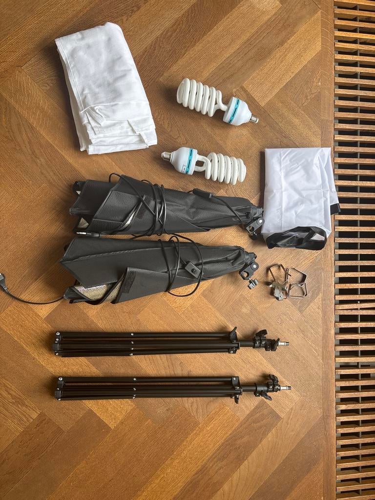 Fotolampen set met statieven en accessoires, Ophalen of Verzenden, Zo goed als nieuw, Lamp of Flitsset
