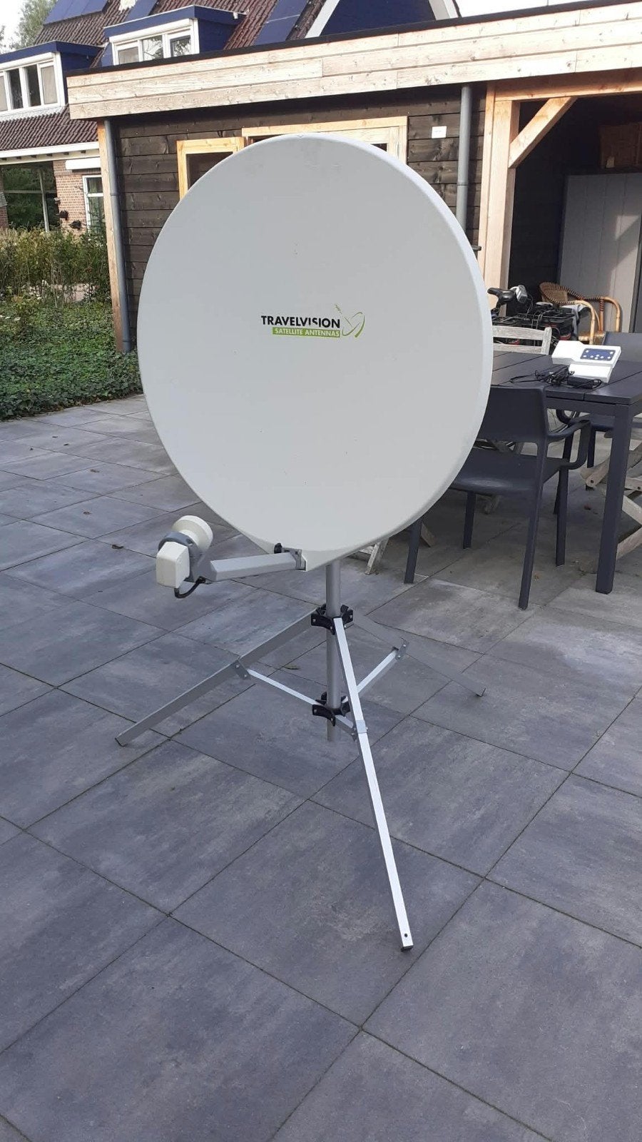 Travelvision R7-80 volautomatische schotel, Audio, Tv en Foto, Ophalen, Zo goed als nieuw, (Schotel)antenne, Overige merken
