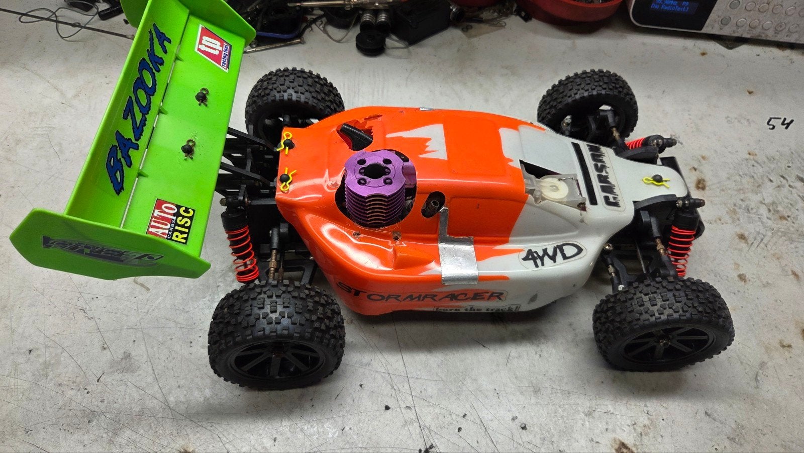 Te koop leuke carson stormracer, Hobby en Vrije tijd, Modelbouw | Radiografisch | Auto's, Gebruikt, Ophalen of Verzenden, Schaal 1:10