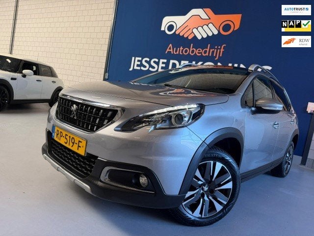 Peugeot 2008 1.2 PureTech Allure / bj.2018/ navigatie/camera, Auto's, Voorwielaandrijving, Euro 6, Leder en Stof, Origineel Nederlands