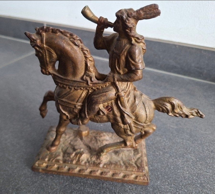 Gietijzeren Ruiter te Paard met Hoorn - Antiek Decor, Ophalen of Verzenden