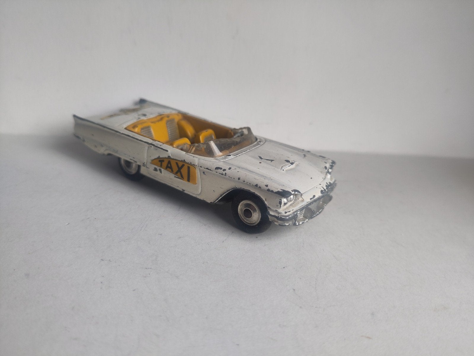 Corgi Toys No. 430 Ford Thunderbird Bermuda Taxi, Ophalen of Verzenden, Gebruikt, Auto