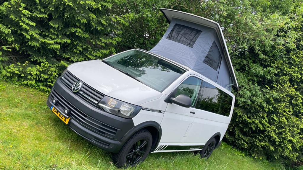 VW T6 camper kombi (multivan) 8 persoons BENZINE €54 WB, Auto's, Volkswagen, 1730 kg, 8 stoelen, 1984 cc, 2500 kg
