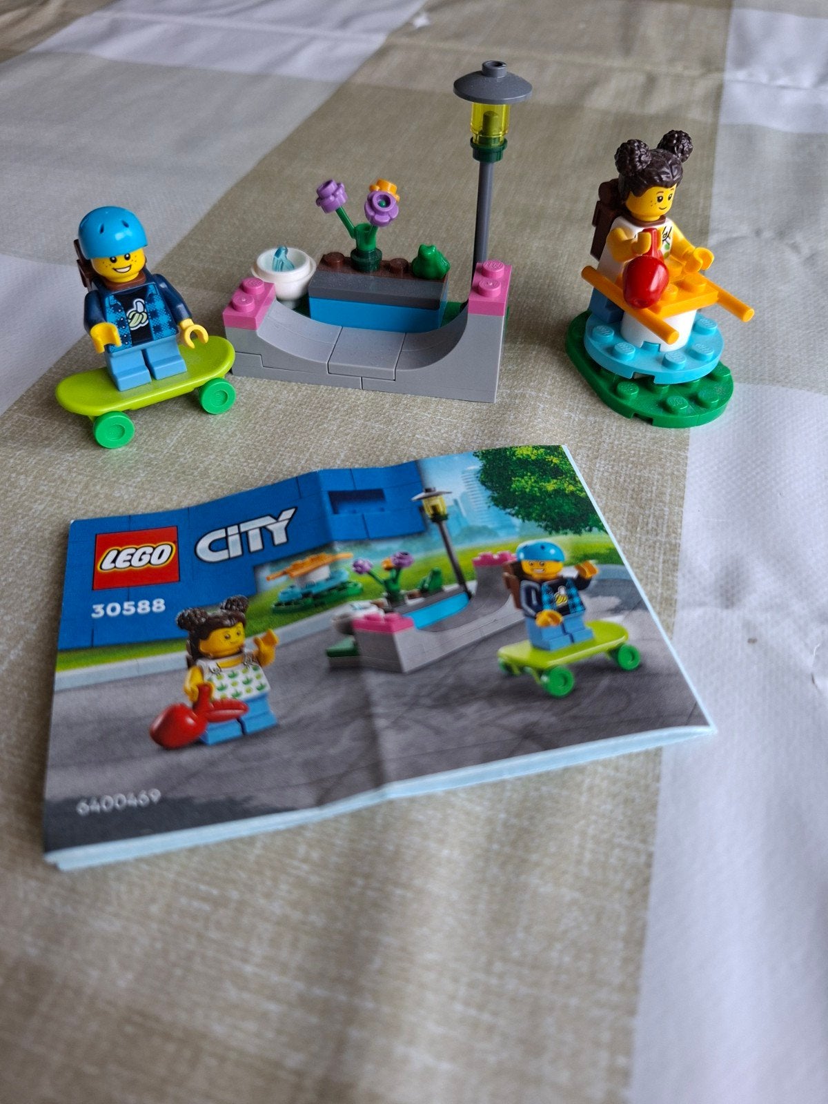 LEGO City 30588 Skatepark met 2 minifiguren, Ophalen, Zo goed als nieuw