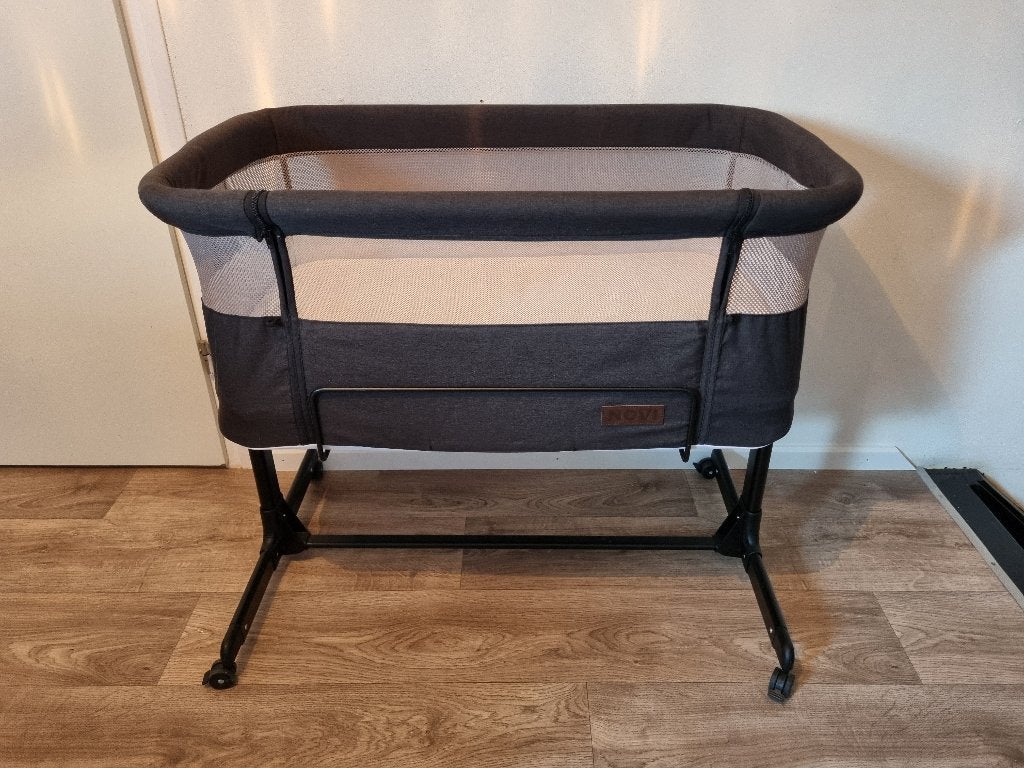 Cosleeper Novi Goodnight Solid Black incl. matrasje, Ophalen, Gebruikt, Wieg