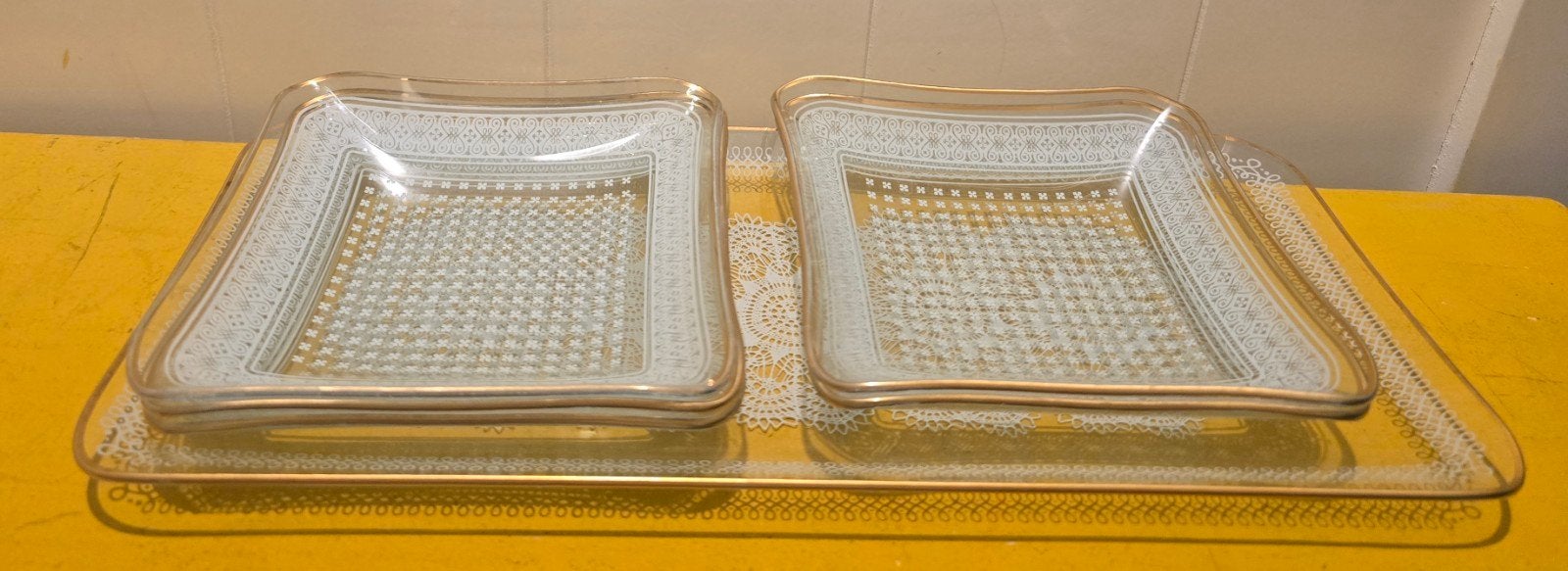 Vintage cake/taartschaal met 5 gebaksbordjes, Ophalen of Verzenden, Overige stijlen, Bord(en)