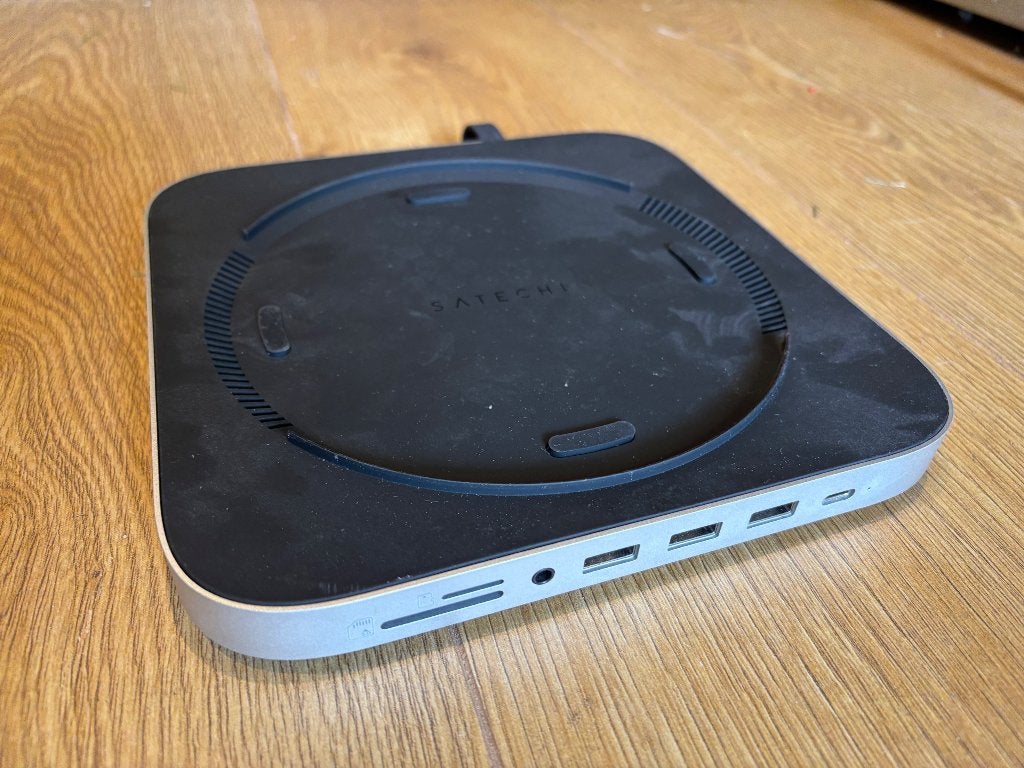 Satechi Mac mini hub, Computers en Software, Dockingstations, Laptop, Satechi, Ophalen of Verzenden, Zo goed als nieuw