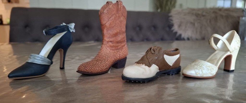 Miniatuur schoentjes, Verzamelen, Overige Verzamelen, Ophalen, Zo goed als nieuw