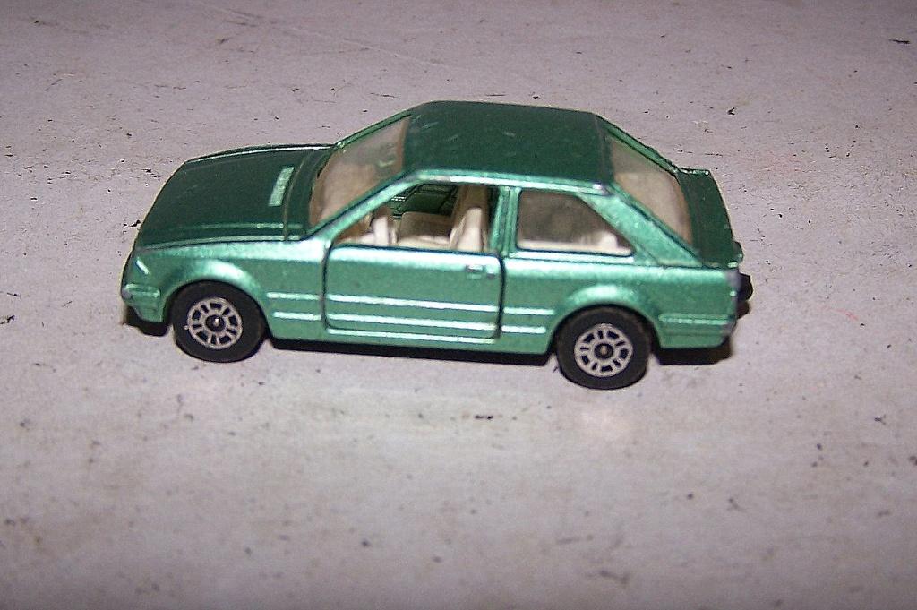 Vintage Corgi Ford Escort. Izgs., Hobby en Vrije tijd, Modelauto's | Overige schalen, Ophalen of Verzenden, Zo goed als nieuw