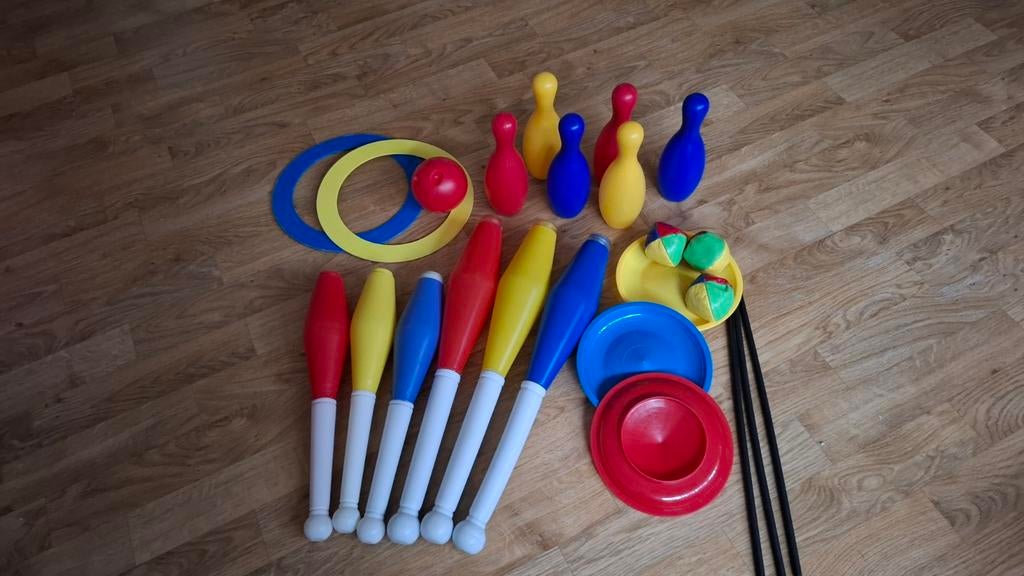 Jongleur set met toebehoren ( voor kinderen), Ophalen of Verzenden, Jongen of Meisje
