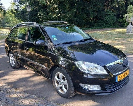 Skoda Fabia Combi 1.2 TDI 2011 Airco Trekhaak LM Nieuwe Apk, Voorwielaandrijving, Stof, 74 pk, Zwart