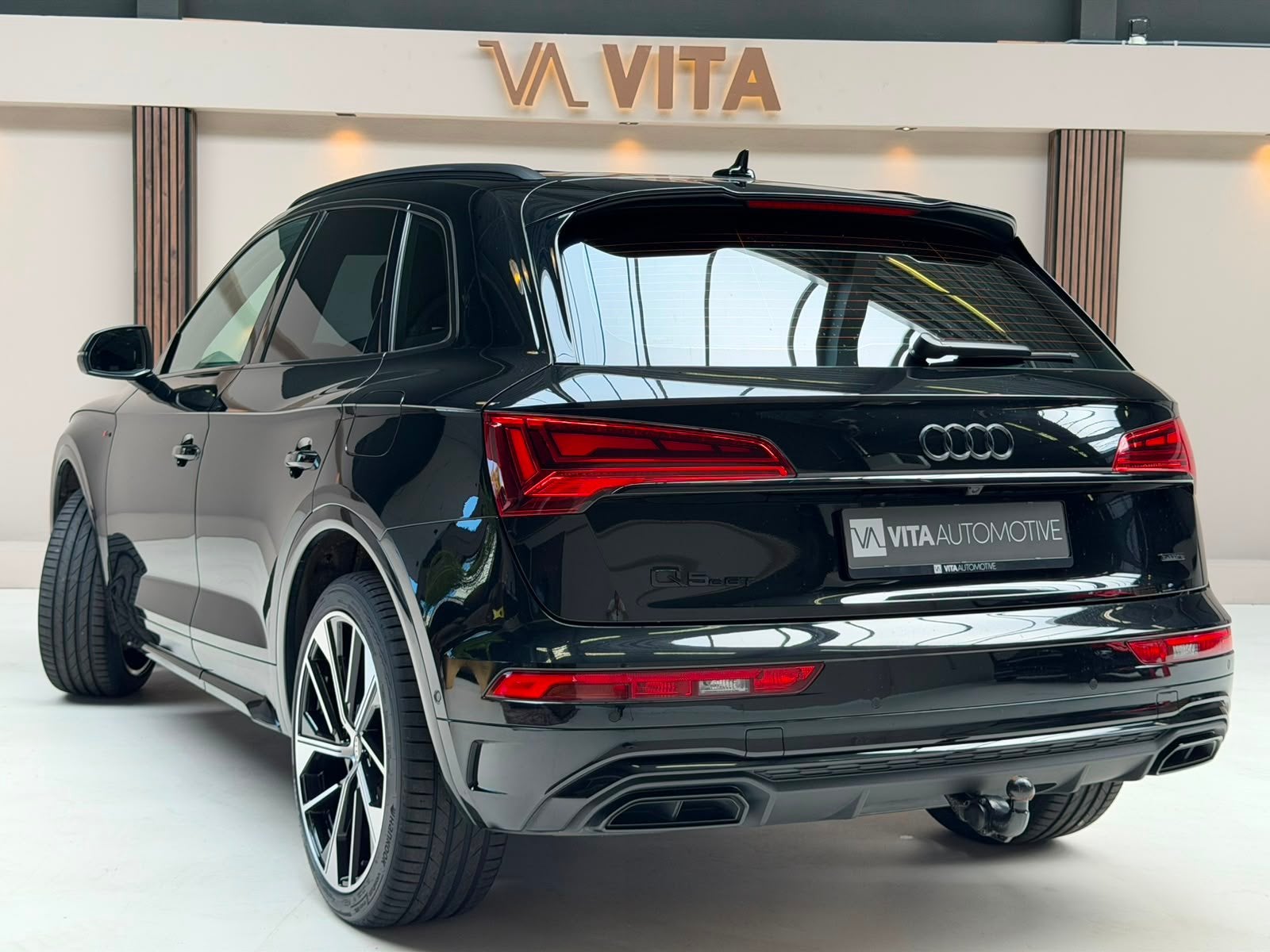 Audi Q5 50 TFSI e S edition Competition Pano|HUD|Memory|B&O|, Automaat, Gebruikt, 4 cilinders, Zwart