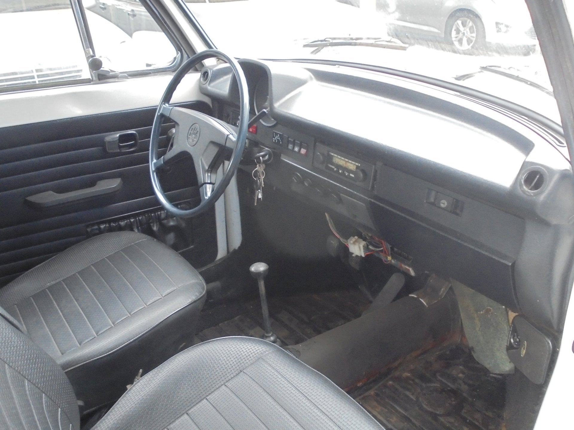 Volkswagen Kever Cabriolet 1303 LS Karmann Laswerk, foto 12