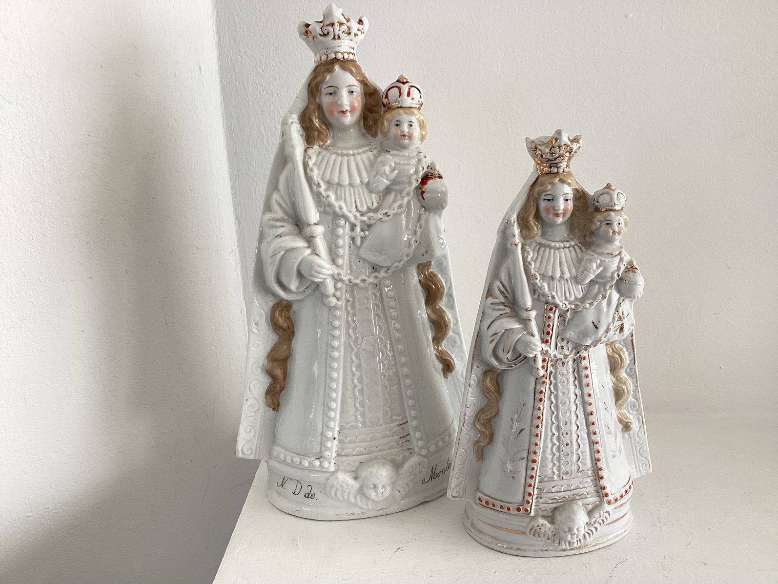 Devotie beeldjes Notredam de Montaigu antiek., Ophalen of Verzenden