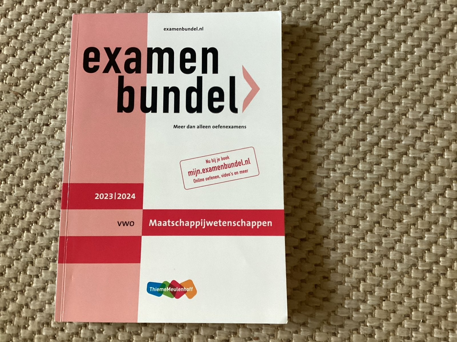 Examenbundel VWO Maatschappijwetenschappen 2023/2024, Boeken, Ophalen of Verzenden, Gelezen, VWO, Maatschappijleer