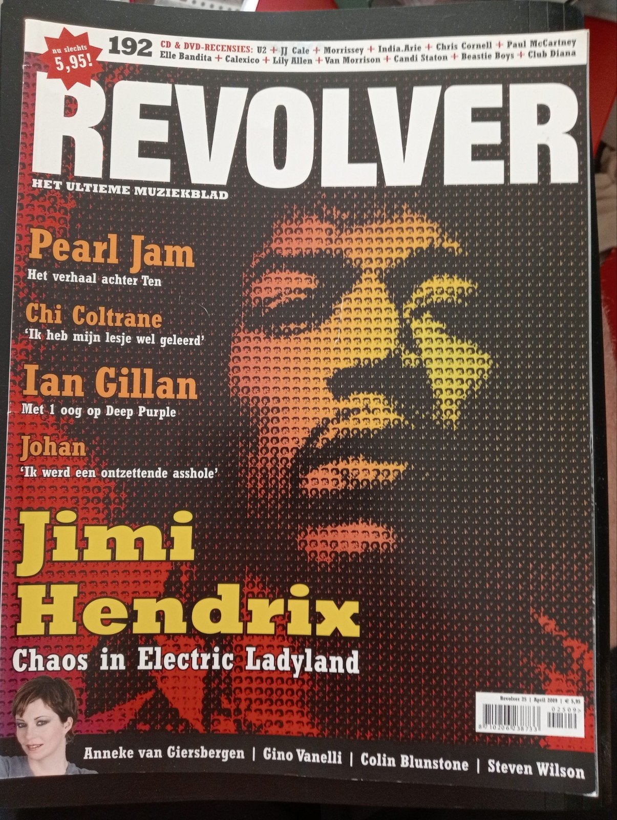 Revolver Magazine 192 - Jimi Hendrix, Pearl Jam, Ian Gillan, Ophalen of Verzenden, Gelezen