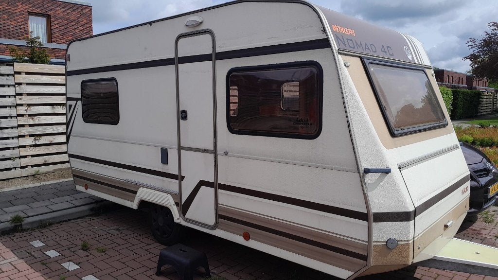 Caravan Dethlefs Nomad 744kg, Caravans en Kamperen, 2 aparte bedden, Treinzit, Particulier, 500 - 750 kg