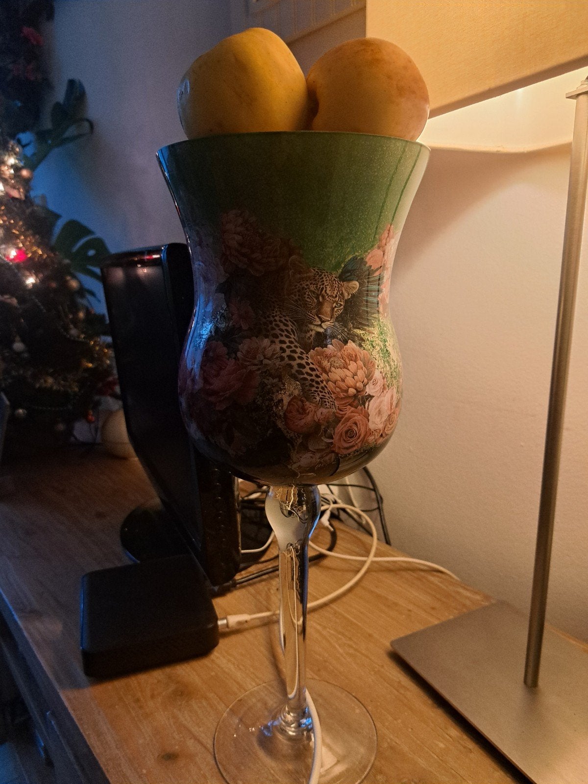 Unieke vaas met luipaardprint en bloemen, Ophalen, Meerkleurig, Met patroon/structuur, Glas