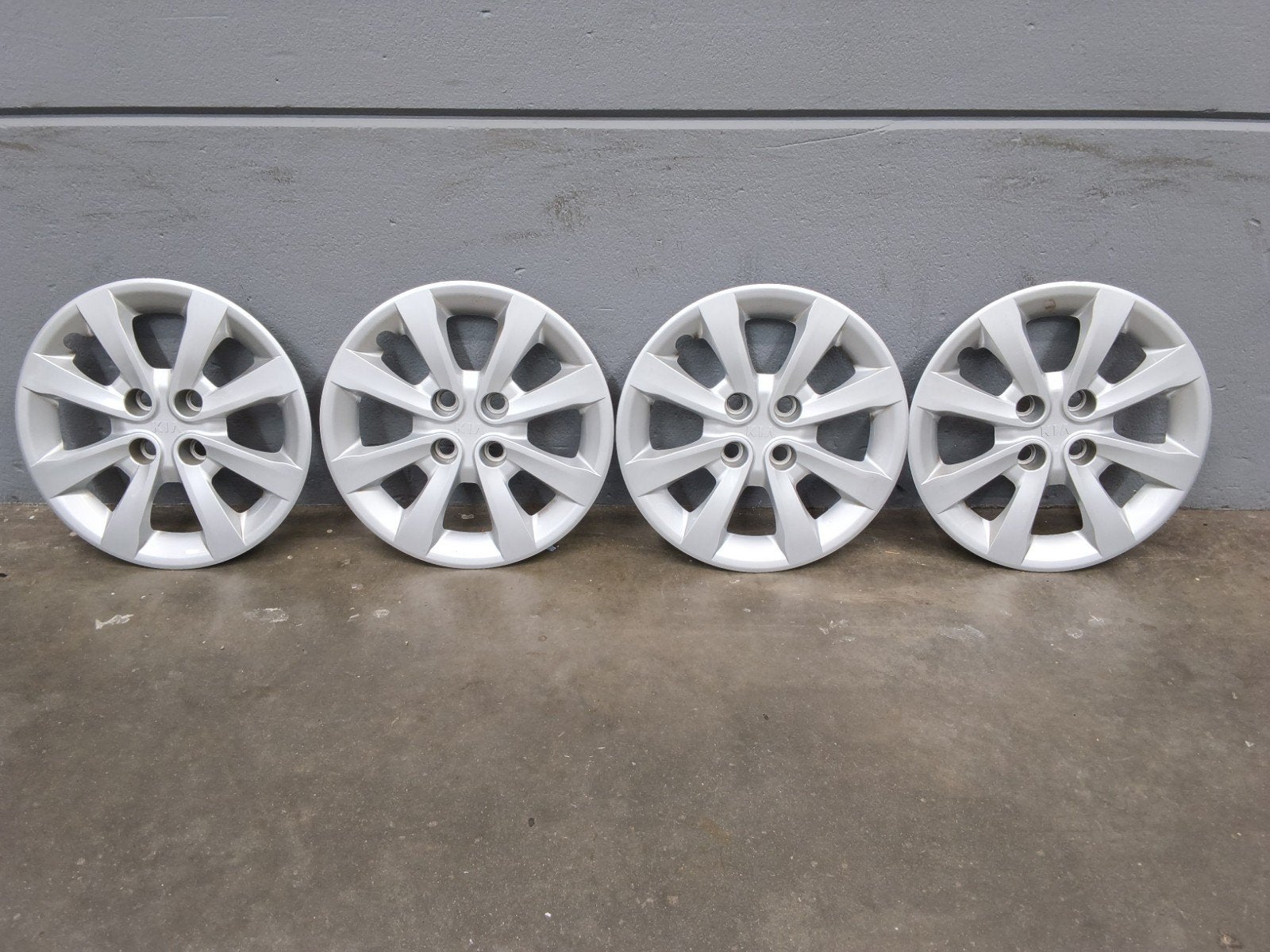 Set van 4 wieldoppen KIA Rio 3  15 Inch Gebruikt, Auto diversen, Ophalen of Verzenden, Gebruikt