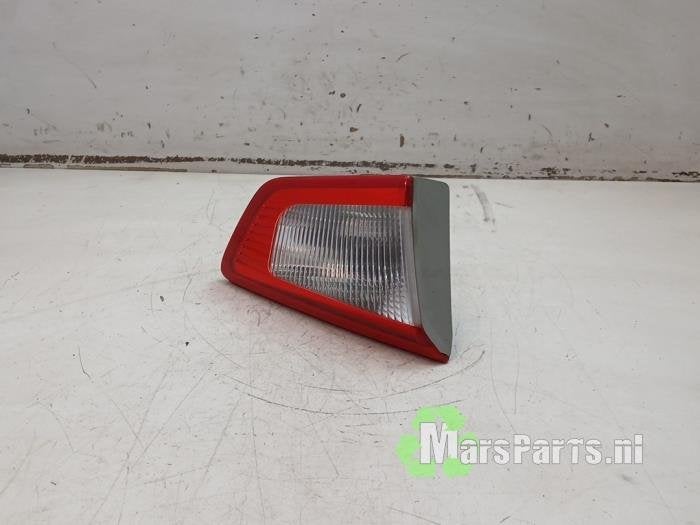 Achterlicht links van een Mitsubishi Colt, Gebruikt, -, -, Ophalen of Verzenden