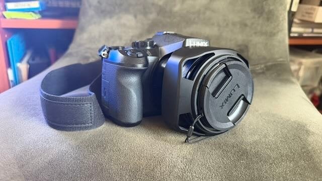 Panasonic Lumix DMC-FZ2000 Bridgecamera, Lensdop, Gebruikt, Panasonic, Kantelbaar/draaibaar scherm