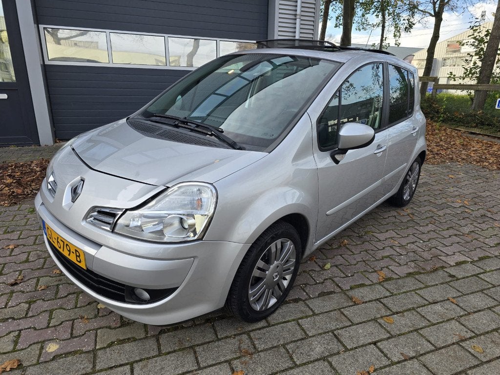 Renault Modus 1.6 16V Night&Day Pano Automaat (bj 2012), Auto's, Gebruikt, 4 cilinders, Bedrijf, 1180 kg