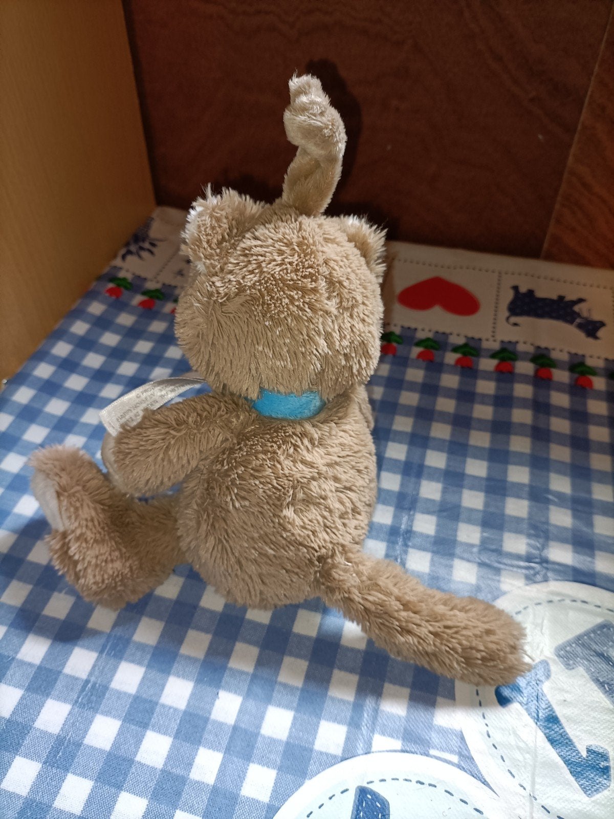 Happy Horse poes knuffel met rammelaar 20 cm groot, Ophalen of Verzenden, Zo goed als nieuw