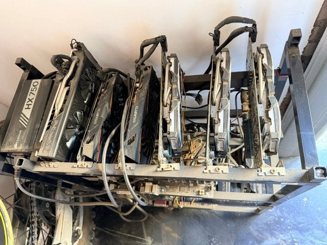 GPU mining rigs met 10x RX580 8GB a 50 euro ps., PCI-Express 3, Gebruikt, Ophalen of Verzenden, GDDR4